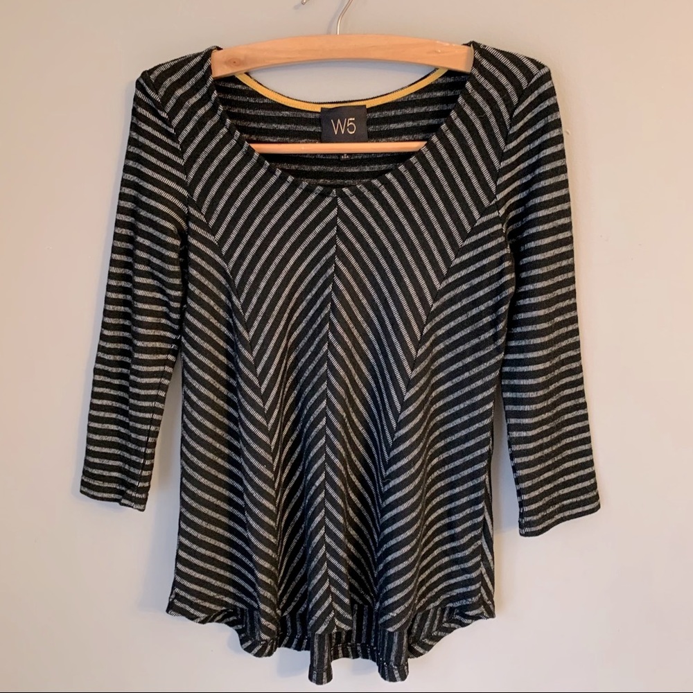 W5 tunic style top 3/4 sleeve black gray S